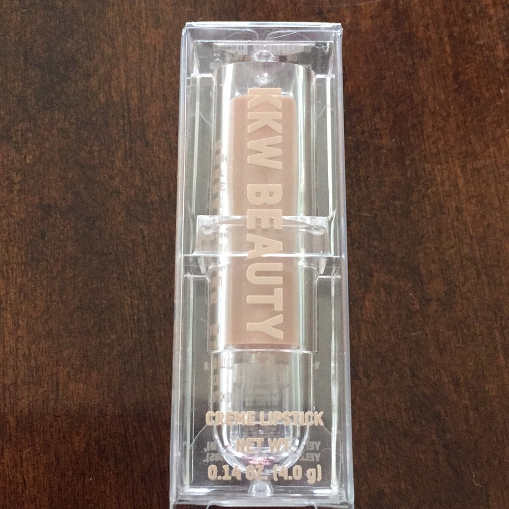 KKW BEAUTY NUDE CREAM LIPSTICK 1 light pinky nude